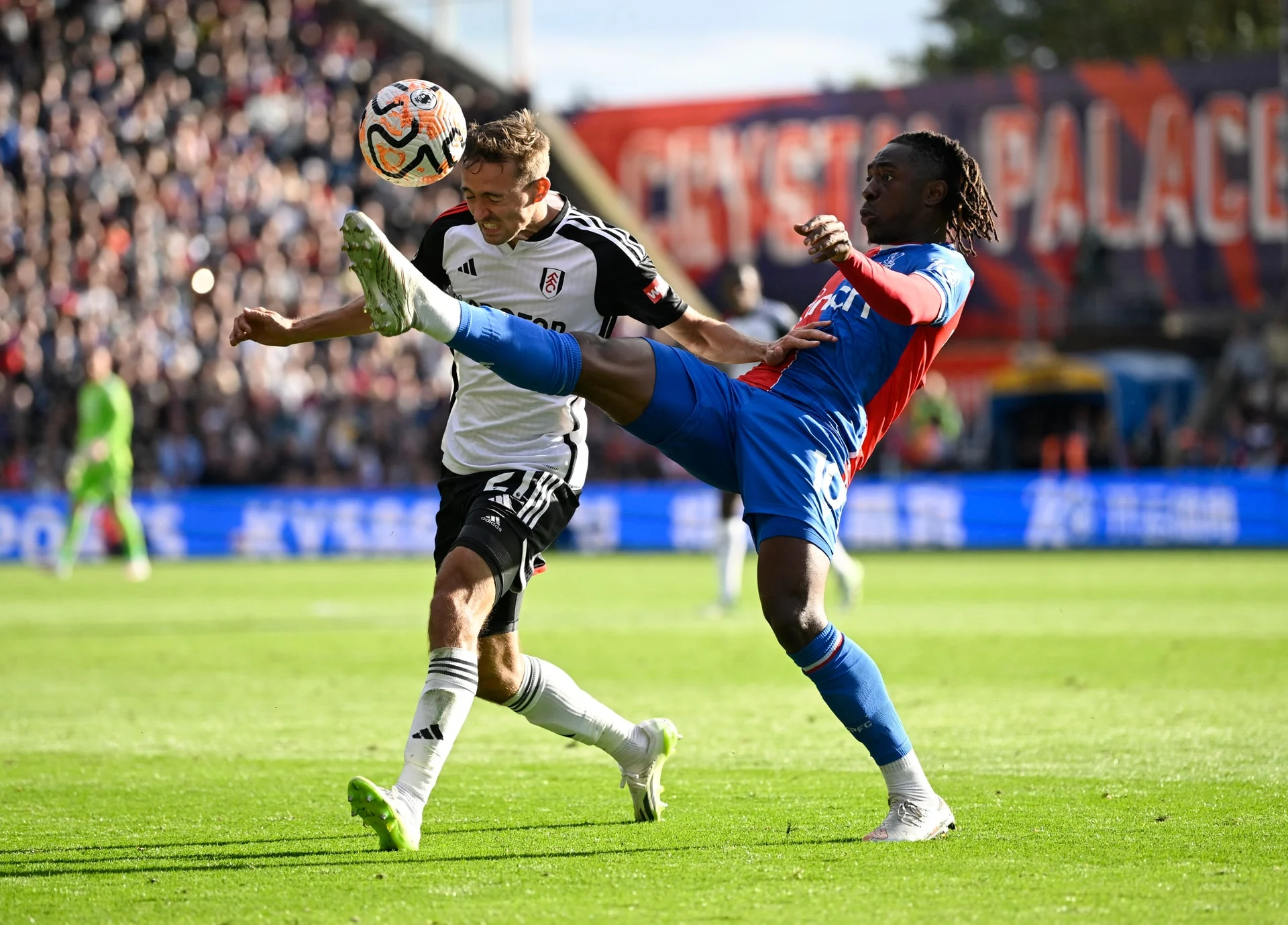 webp Fun88 soi kèo Fulham vs Crystal Palace ngày 22/02/2025